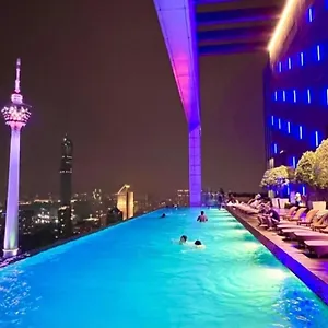 The Platinum Klcc By Infinity Pool Apartamento